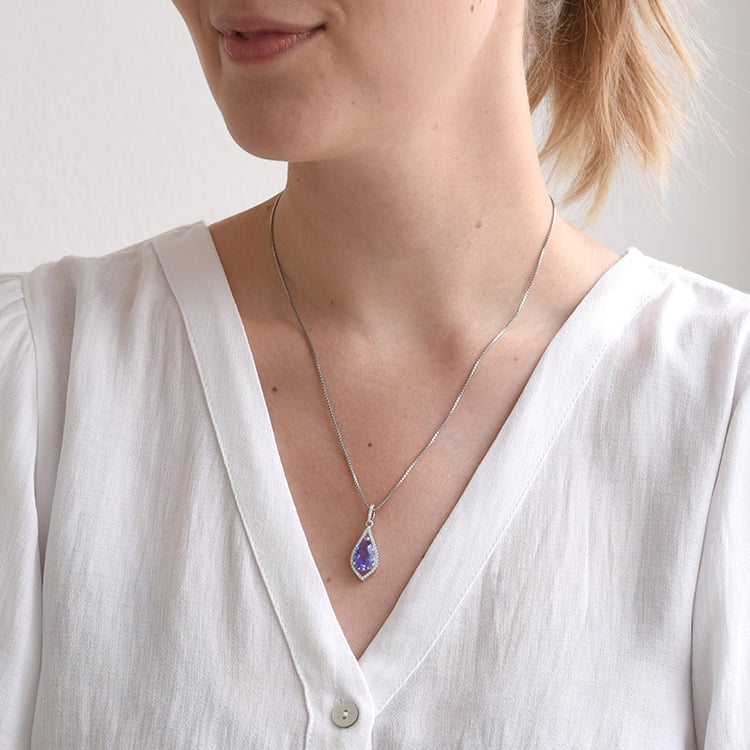 Stříbrný přívěsek s tanzanitem 67574