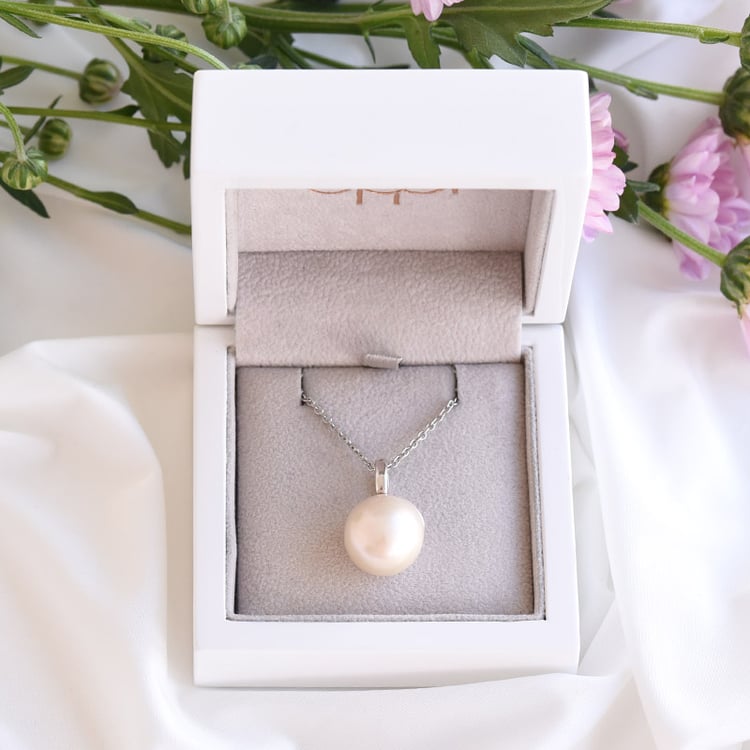 Přívěsek s perlou 83696