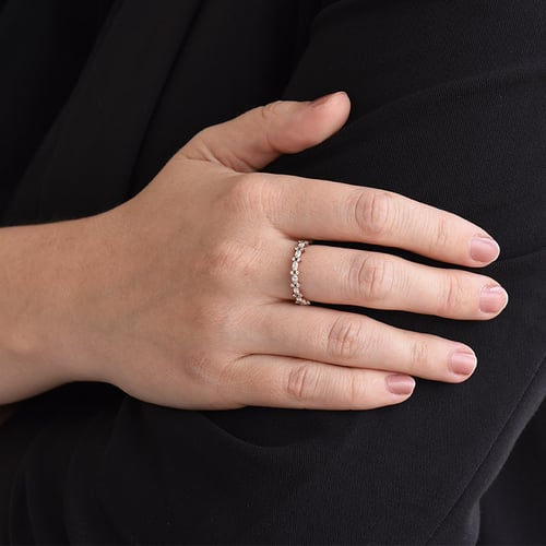 Romantický eternity prsten s diamanty Josette