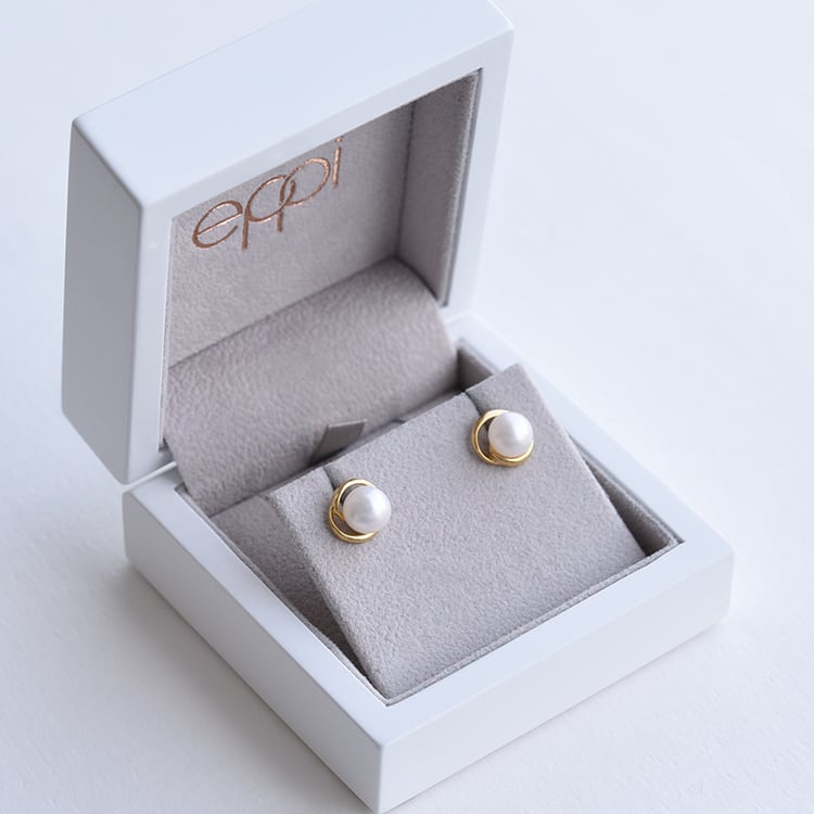 Zlaté náušnice s perlami 90331