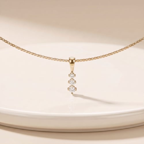 Minimalistický diamantový přívěsek Zusa