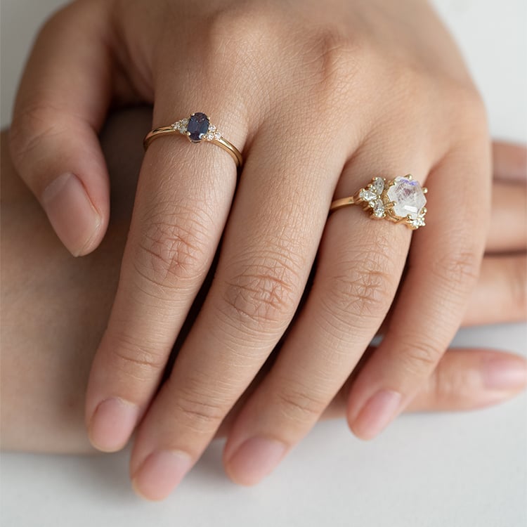 Jedinečný prsten s měsíčním kamenem a moissanity Anita 124168