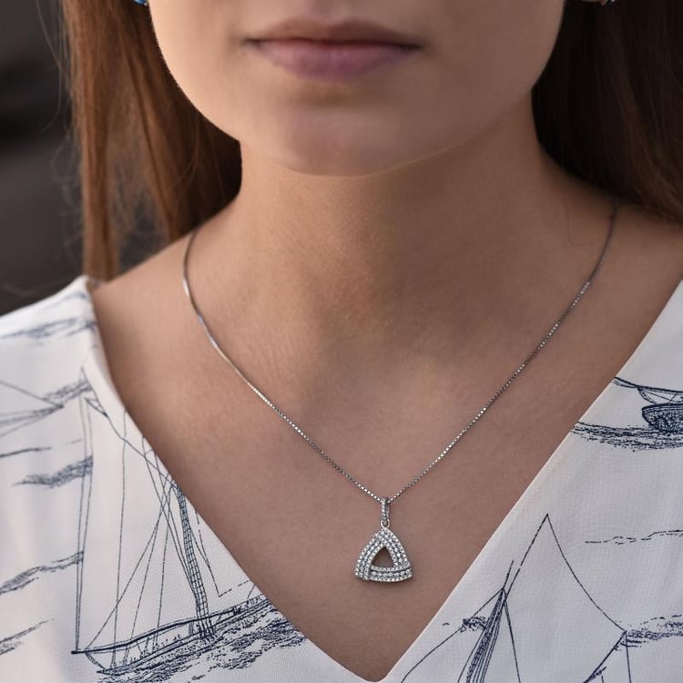 Stříbrný triangle přívěsek 35724