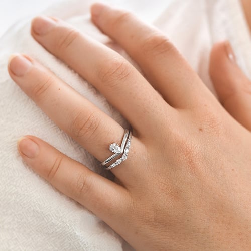 Originální zásnubní set atypických prstýnků s lab-grown diamanty Kristine