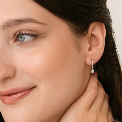 Stříbrné visací náušnice s 0.1ct lab-grown diamantem Noor