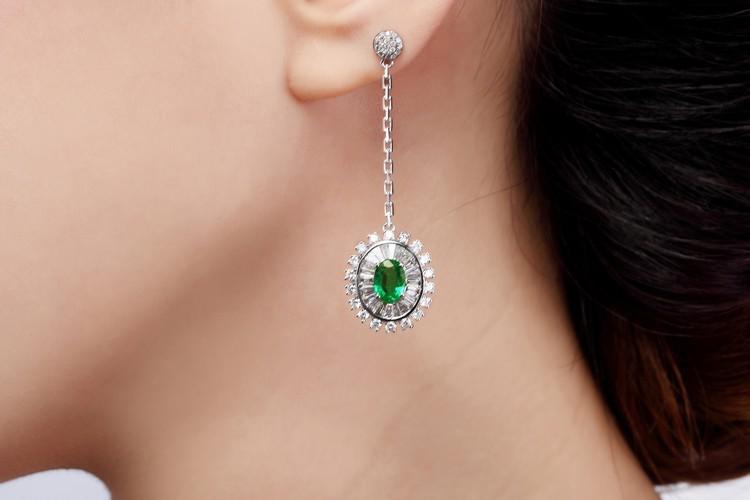 Zlaté náušnice se smaragdy 4741