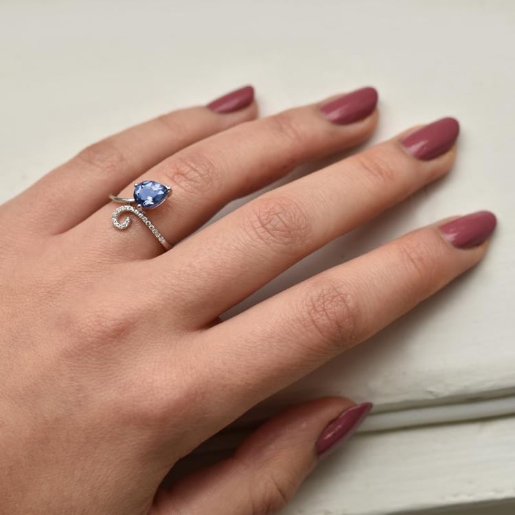 Tanazanitový prsten 12710