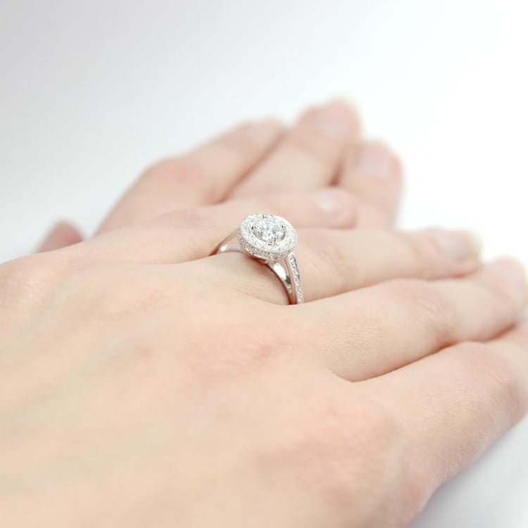 Zásnubní zlatý vintage prsten s diamanty Jilisea 4984