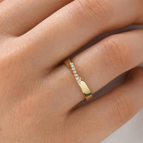 Zlaté propletené snubní prsteny s diamanty Lasha