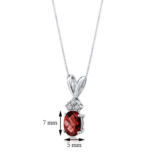 Zlatý přívěsek s oválným granátem a diamanty Tamatha