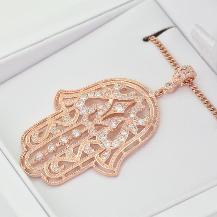 Náhrdelník ve tvaru ruky 22295