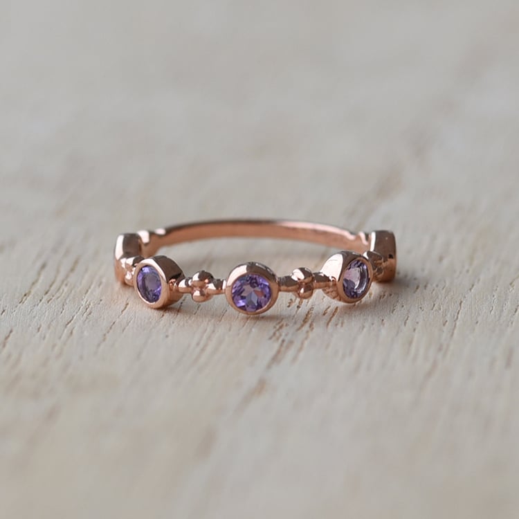 Pozlacený eternity prsten s ametysty 63645