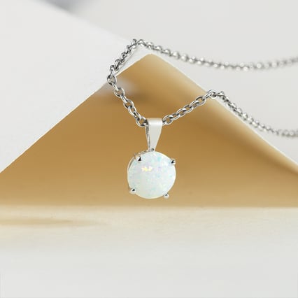 Bílý opál ve zlatém přívěsku Icy