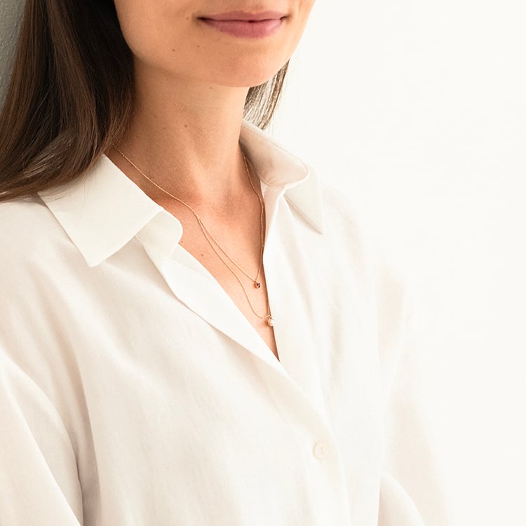 Zlatý náhrdelník s perlou a rubínem Auburn 143207