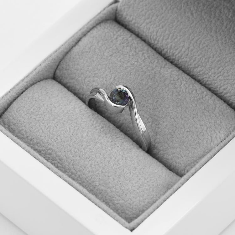 Zlatý zásnubní prsten 48299