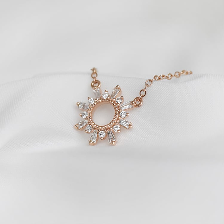 Náhrdelník se sluncem a diamanty 90985