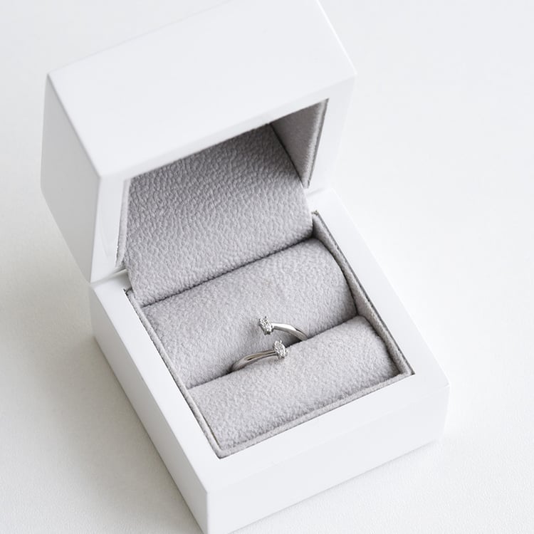 Prsten s diamanty ze zlata 84402