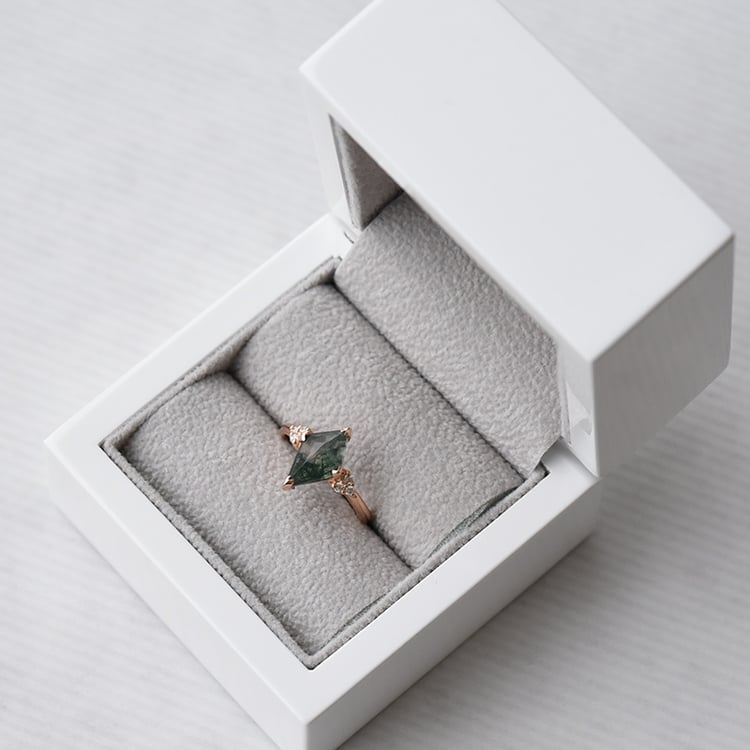 Zásnubní prsten s mechovým achátem 71591