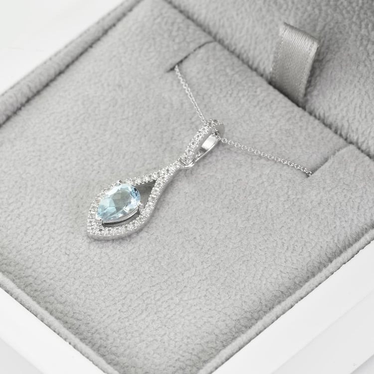 Zlatý přívěsek 38889