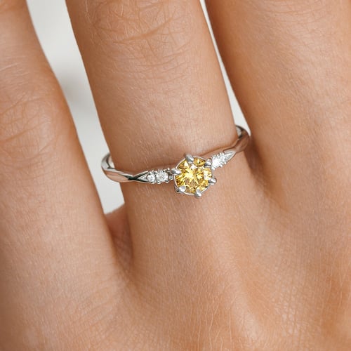 Zásnubní prsten ze zlata s 0.36ct IGI certifikovaným lab-grown diamantem Mileva