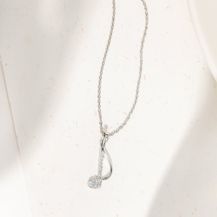 Zlatý přívěsek s lab-grown diamantem ve tvaru noty 164909