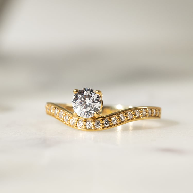 Atypický zásnubní prsten s diamanty Sami 137523