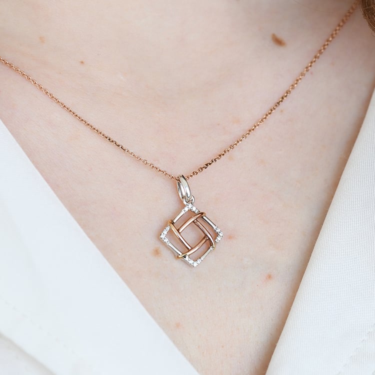 Atypický zlatý náhrdelník s diamanty Rafaele 118387