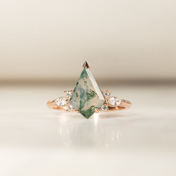 Okouzlující prsten s mechovým achátem Isabela 135142